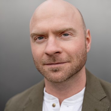 SRMiller Headshot_SQUARE